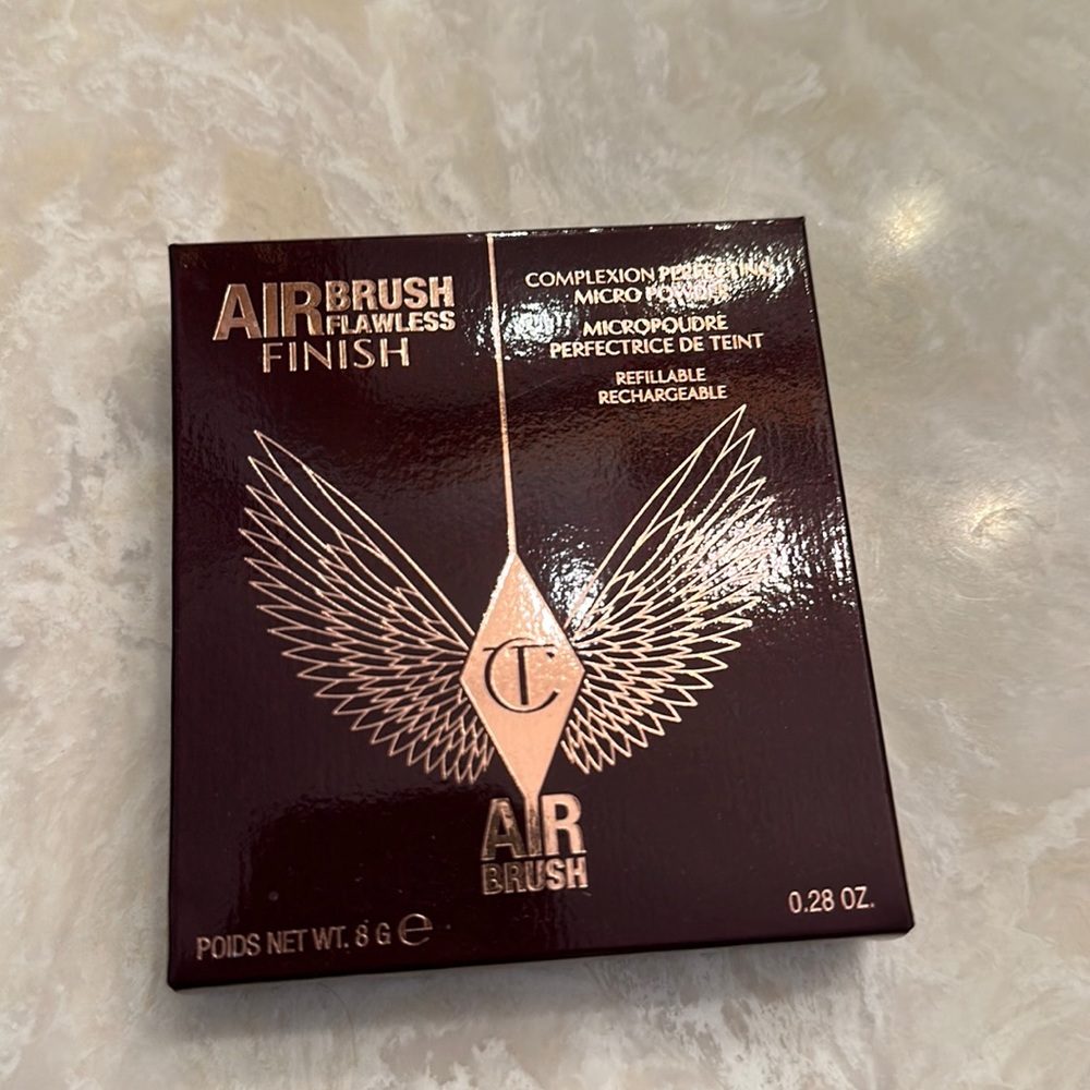 Charlotte Tilbury air brush flawless finish
